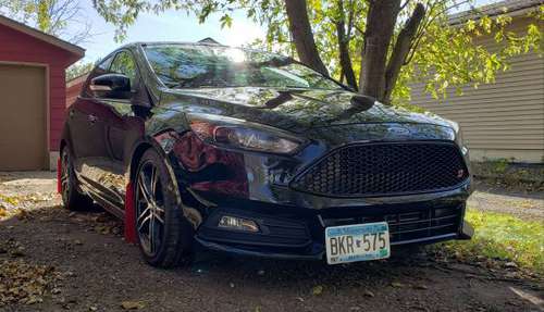 2018 Ford Focus ST2 for sale in Rochester, MN