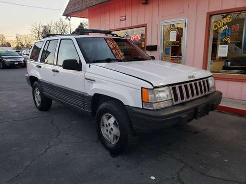 💥1995 Jeep Grand Cherokee💥4X4💥 - cars & trucks - by dealer - vehicle... for sale in Boise, ID