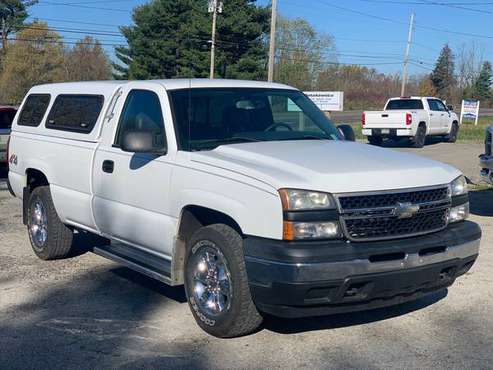 Chevy Silverado 4wd - low mileage! - cars & trucks - by dealer -... for sale in Boardman, OH