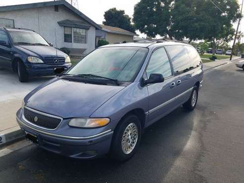 1996 Chrysler Town & Country for sale in Anaheim, CA