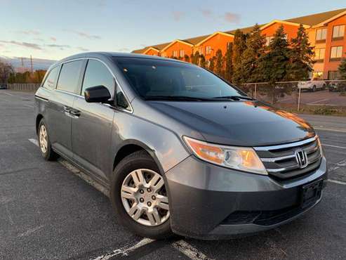 2011 Honda Odyssey - cars & trucks - by owner - vehicle automotive... for sale in Oceanside, NY