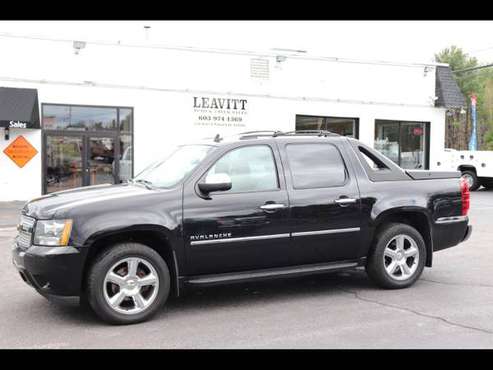 2011 Chevrolet Avalanche LTZ LOADED 5 3L VORTEC V8 4X4 - cars & for sale in Plaistow, MA