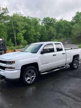 7-k,org. MILES-2017 silverado 4x4 - cars & trucks - by owner -... for sale in Rocky Hill, CT
