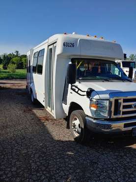 2014 Mobility Bus with Wheelchair Lift for sale in River Falls, MN