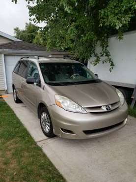 2009 Toyota Sienna LE Cheap Runs Excellent for sale in STATEN ISLAND, NY