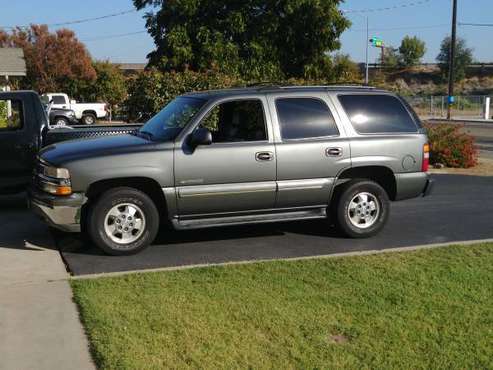 2002 Chevy Tahoe LT package third row seating for sale in Clovis, CA