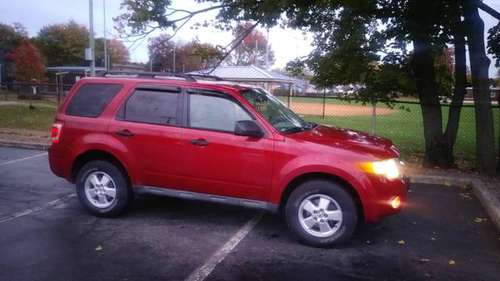 2010 Ford Escape - cars & trucks - by owner - vehicle automotive sale for sale in Clifton, NJ