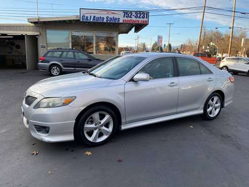 2011 Toyota Camry SE - Leather! Navigation! - cars & trucks - by... for sale in Corvallis, OR