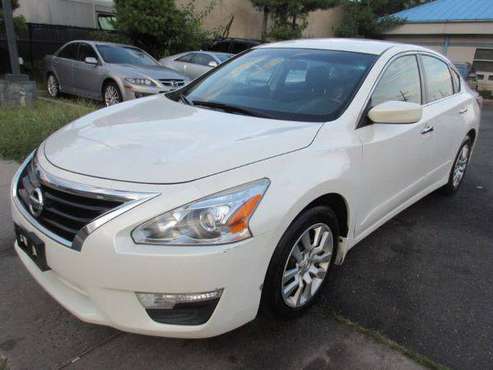 2013 Nissan Altima 4dr Sdn I4 2.5 SV ***Guaranteed Financing!!! for sale in Lynbrook, NY