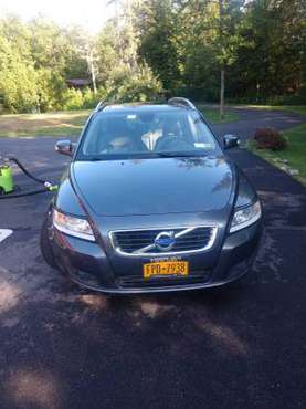 Volvo 2011 V50 - Great Condition for sale in Lake Placid, NY