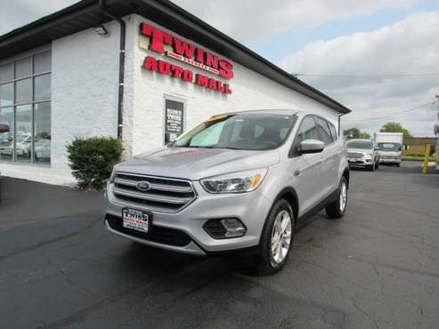2017 Ford Escape SE 4WD - cars & trucks - by dealer - vehicle... for sale in Rockford, WI