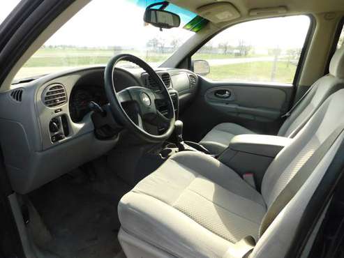 2008 CHEVY TRAILBLAZER 4X4 - - by dealer - vehicle for sale in Topeka, KS
