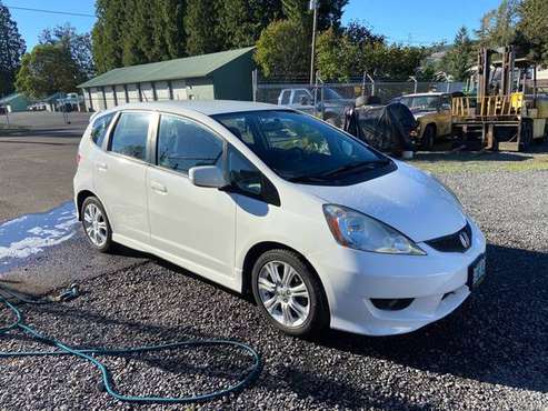 2009 Honda Fit 5dr HB Auto Sport only 75 k miles with - cars &... for sale in Sweet Home, OR