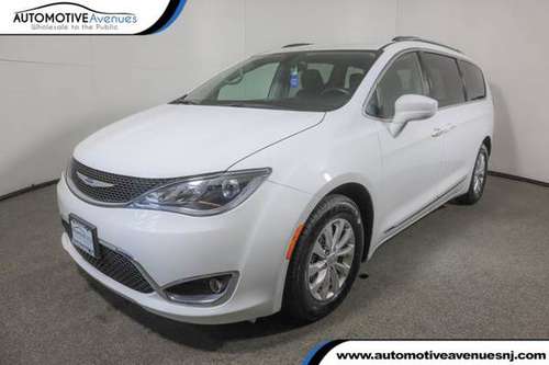 2018 Chrysler Pacifica, Bright White Clearcoat - cars & trucks - by... for sale in Wall, NJ