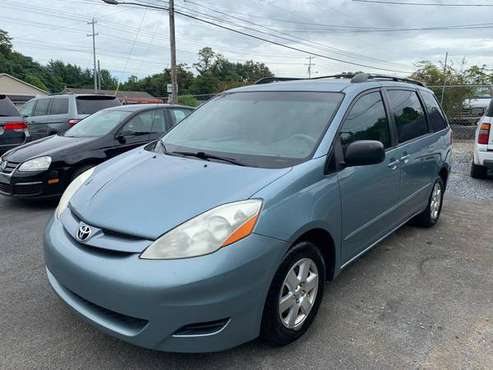 2008 Toyota Sienna - cars & trucks - by dealer - vehicle automotive... for sale in Johnson City, TN