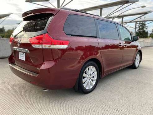 TOYOTA SIENNA LIMITED LOADED Nav Dual DVD Leather odyssey sedona... for sale in Milwaukie, OR