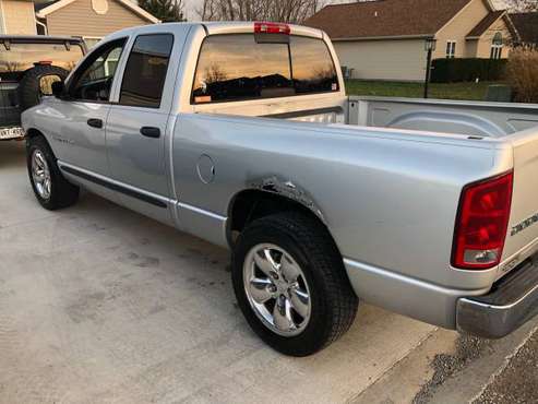 2004 Dodge Ram - cars & trucks - by owner - vehicle automotive sale for sale in Herrin, IL