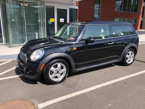 2011 Mini Cooper Clubman, 3 door, clean carfax! for sale in Stratford, NY