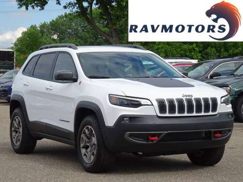 2020 Jeep Cherokee Trailhawk 4x4 4dr SUV 10506 Miles - cars & trucks... for sale in Burnsville, WI