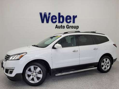 2017 Chevrolet Traverse LT-39k miles-sun-moonroof & back up cam. -... for sale in Silvis, IA