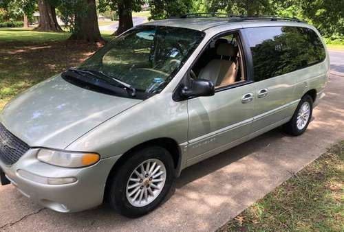 1999 Chrysler town country 199k miles for sale in Jefferson City, MO