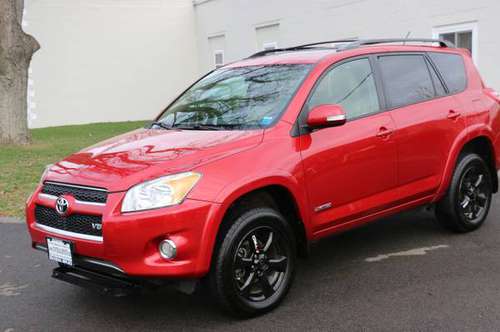 2011 Toyota RAV4 4WD 4dr V6 5-Speed Automatic Ltd - cars & for sale in Rochester , NY