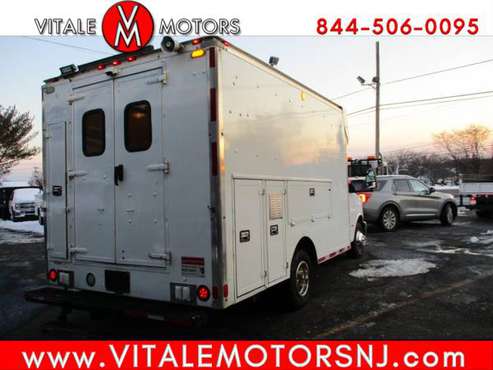 2008 Chevrolet Express Commercial Cutaway ENCLOSED UTILITY, REAR for sale in south amboy, NJ