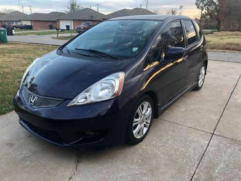 2011 Honda Fit Sport - cars & trucks - by owner - vehicle automotive... for sale in Oklahoma City, OK