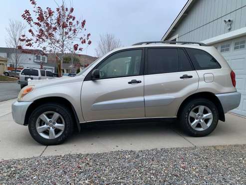 2005 Toyota RAV4 AWD - cars & trucks - by owner - vehicle automotive... for sale in Reno, NV