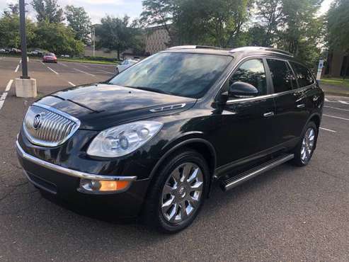 2011 BUICK ENCLAVE CXL*3RD ROW*LEATHER*SUNROOF*CLEAN CARFAX for sale in Philadelphia, DE