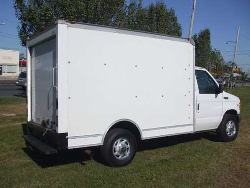 Box Trucks and Box Vans - Ford & Chevy - 10'-12'-15'-16' Victory -... for sale in New Orleans, LA