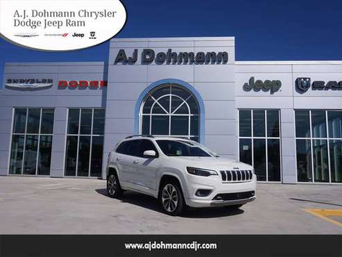 2019 Jeep Cherokee Overland FWD - cars & trucks - by dealer -... for sale in Plaquemine, LA