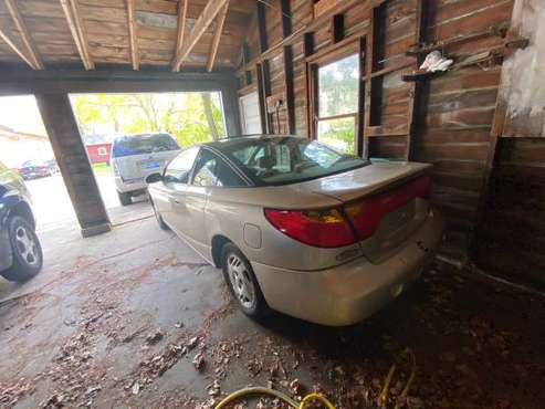 2001 Saturn SC2 coupe for sale in Lansing, MI