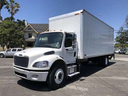 2011 Freightliner M2 106 - 24ft Box Truck w/Lift Gate for 31,500 -... for sale in Los Angeles, CA