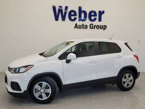 2019 Chevrolet Trax LS-2k miles - Keyless entry/Back up Camera! for sale in Silvis, IA