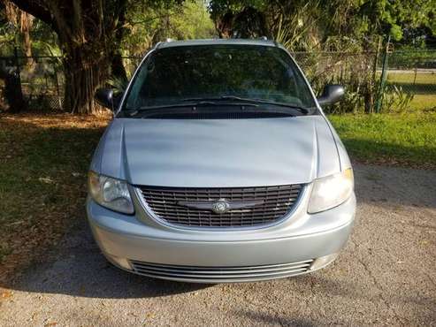 2001 CHRYSLER TOWN & COUNTRY LIMITED 101422 MILES - - by for sale in Fort Myers, FL