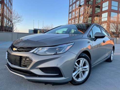 2018 Chevy Cruze 2LT CLEAN TITLE Remote start Heated seats Camera for sale in Troy, MI