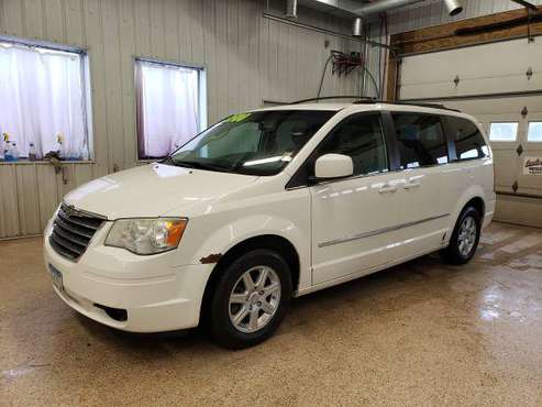 ** 2010 CHRYSLER TOWN & COUNTRY TOURING MINI VAN FWD V6 ** - cars &... for sale in Cambridge, MN