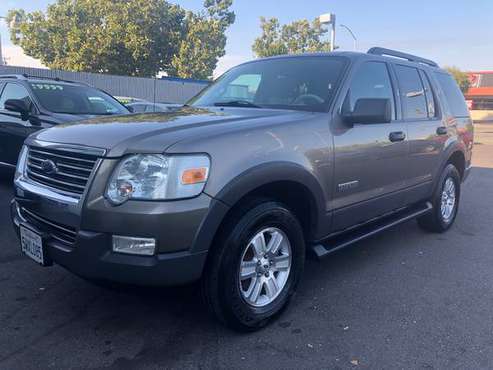 2006 Ford Explorer XLT Leather 6 Cyl Auto 3rd Row Seat Loaded - cars... for sale in SF bay area, CA