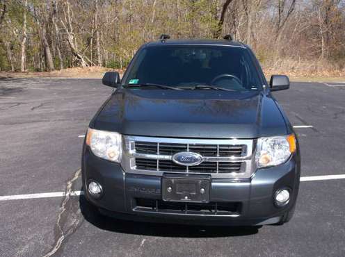 FORD 2008 ESCAPE 4X4 SUV - - by dealer - vehicle for sale in Warwick, RI
