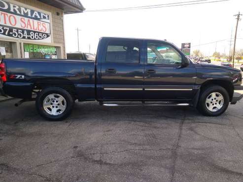 05 CHEVY SILVERADO CREW CAB Z71 (SOUTHERN TRUCK) NO ISSUES!! - cars... for sale in Franklin, OH