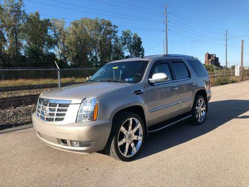07 ESCALADE $9800 for sale in Dearing, PA
