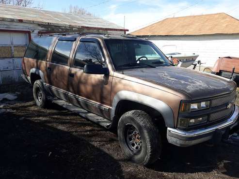 1995 Suburban 2500 4x4 454 - cars & trucks - by owner - vehicle... for sale in Casper, WY