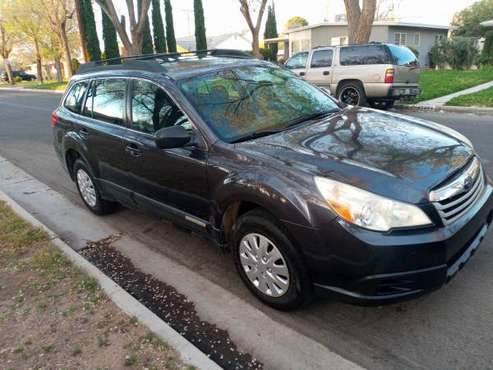 2011 subaru outback for sale in Lancaster, CA