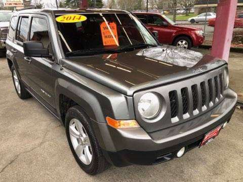 2014 Jeep Patriot Fwd! WARRANTY! - - by dealer for sale in Salem, OR
