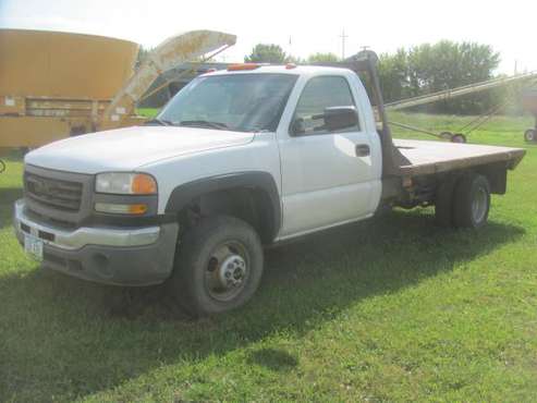 2005 Chevy Duramax Dually 1 ton for sale in Grand Junction, IA