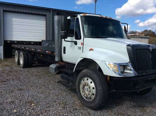 2007 International 7400 26 T/A Flatbed Truck RTR 0103931-01 - cars for sale in Kinsman, OH