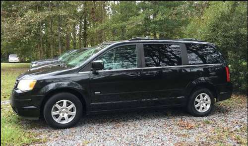 2008 Chrysler Town & Country Touring / Leather / Stow-N-Go for sale in Summerville , SC