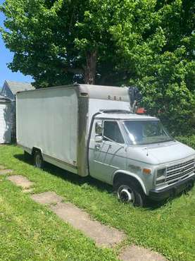 BOX Truck for sale Chev for sale in Louisville, KY