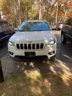 2019 Jeep Cherokee Latitude w/ WeatherTech Mats - cars & trucks - by... for sale in Raleigh, NC